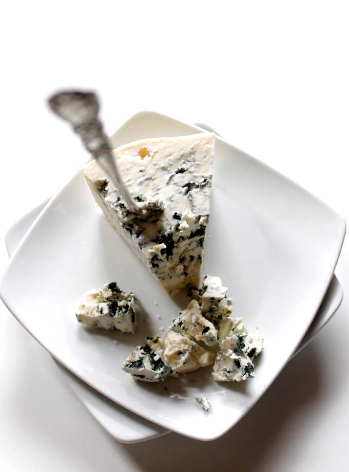 Homemade Blue Cheese Sacue. Quick. Easy. Flavorful. #Glutenfree