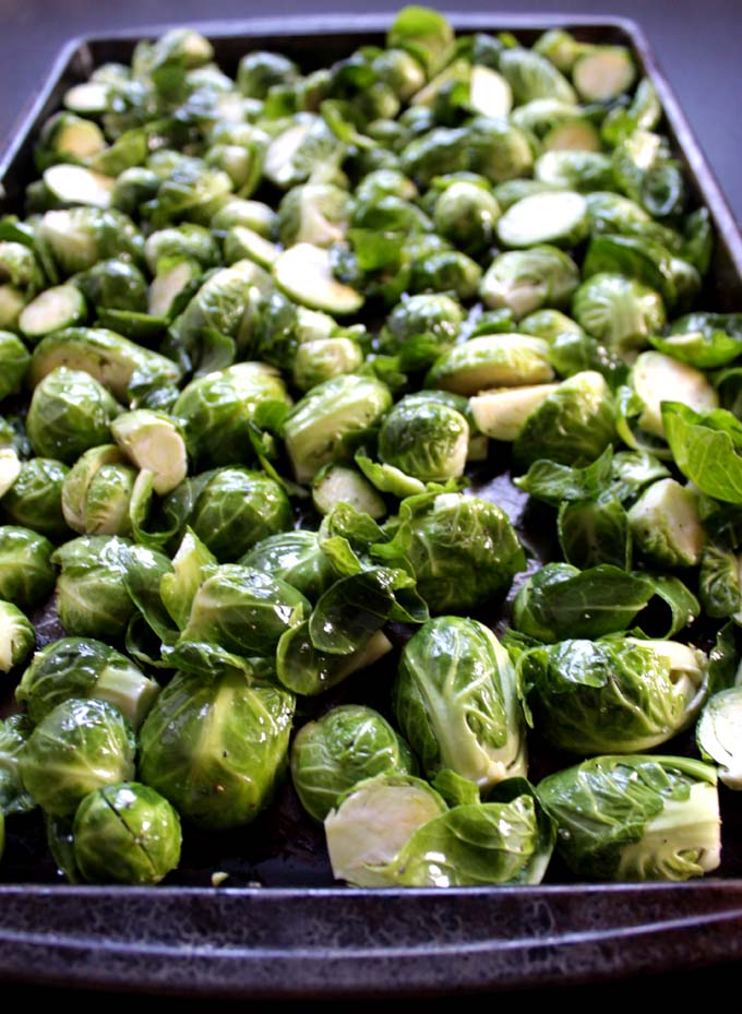 Roasted Brussels Sprouts with Pomegranate. Easy, Healthy. #Vegan #Glutenfree
