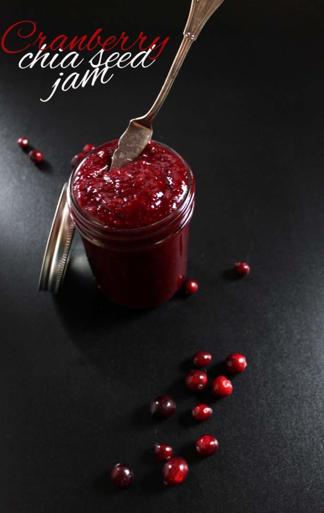 Super Easy Cranberry Chia Seed Jam #Vegan #glutanfree