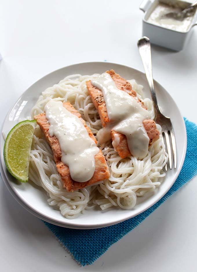 Salmon with Coconut Sauce. Delicious. Easy. Healthy #glutenfree #salmon
