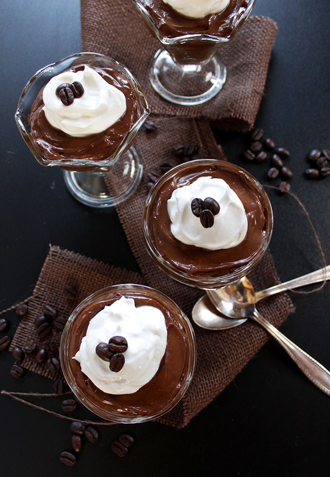 Chocolate Coffee Avocado Pudding wiht coconut whipped cream. Healthy. Easy. Decedant. #vegan #glutenfree #refinedsugarfree