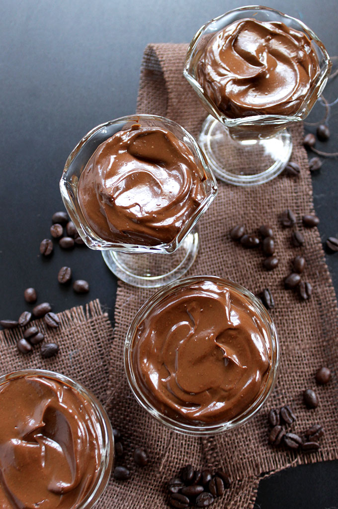 Easy, simple, healthy Chocolate Coffee Avovado Pudding. #glutenfree #vegan #refinedsugarfree #chocolate
