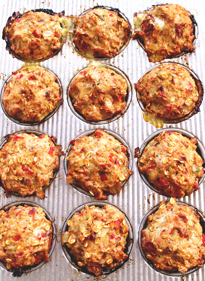 Italian Turkey Meatloaf Muffins. The perfect serving size. #glutenfree