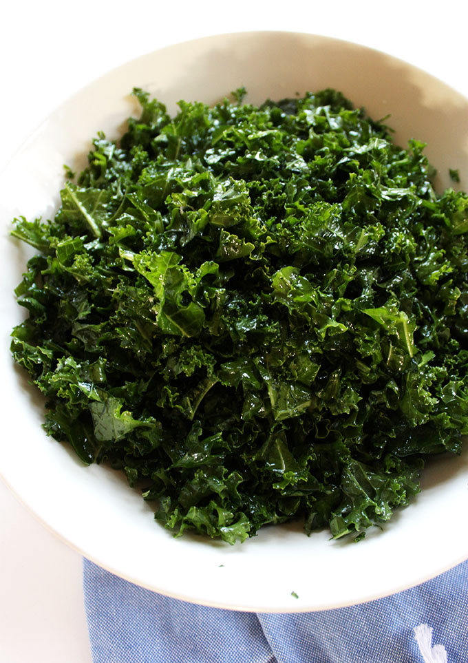 Kale for warm lentil and sweet potato kale salad. #vegan #glutenfree