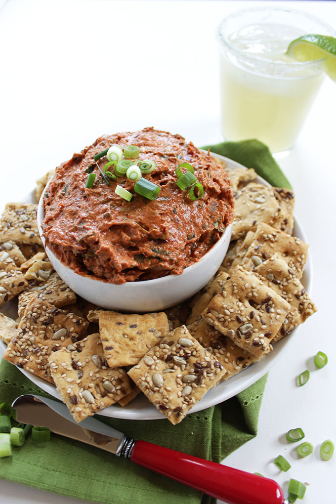 Sundried Tomato Chipotle Cream Cheese Dip. Simple. Easy to make. #cincodemayo #partydip #glutenfree