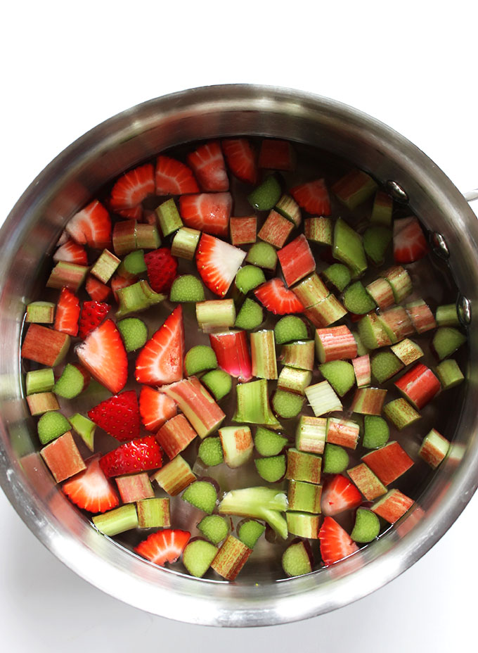 Strawberry Rhubarb Drink. Easy to make. #refinedsugarfree