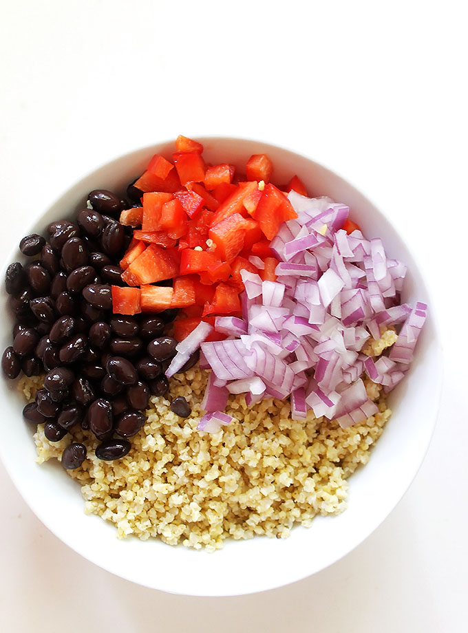 Mexican Millet Power Bowls with Chipotle Lime Vinaigrette. Loaded with veggies and bursting with flavor. #vegan #glutenfree | robustrecieps.com