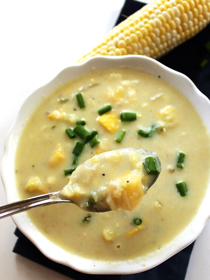 Corn and Zucchini Chowder. The perfect soup to transition from summer to fall. #glutenfree #vegetarian #soup | robustrecipes.com 