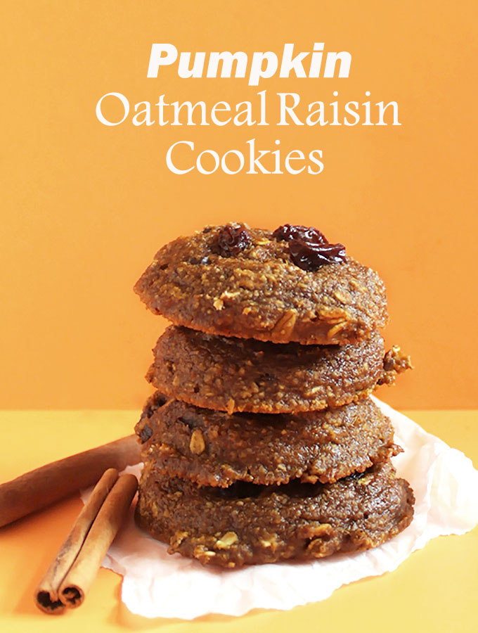 Pumpkin Oatmeal Raisin Cookies! Perfect for fall. So soft and chewy! #glutenfree #pumpkin | robustrecipes.com