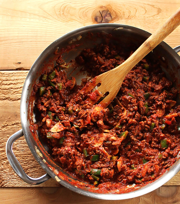 Spaghetti Squashe with Meat sauce. A simple, delicious, easy low-carb meal! #glutenfree #lowcarb