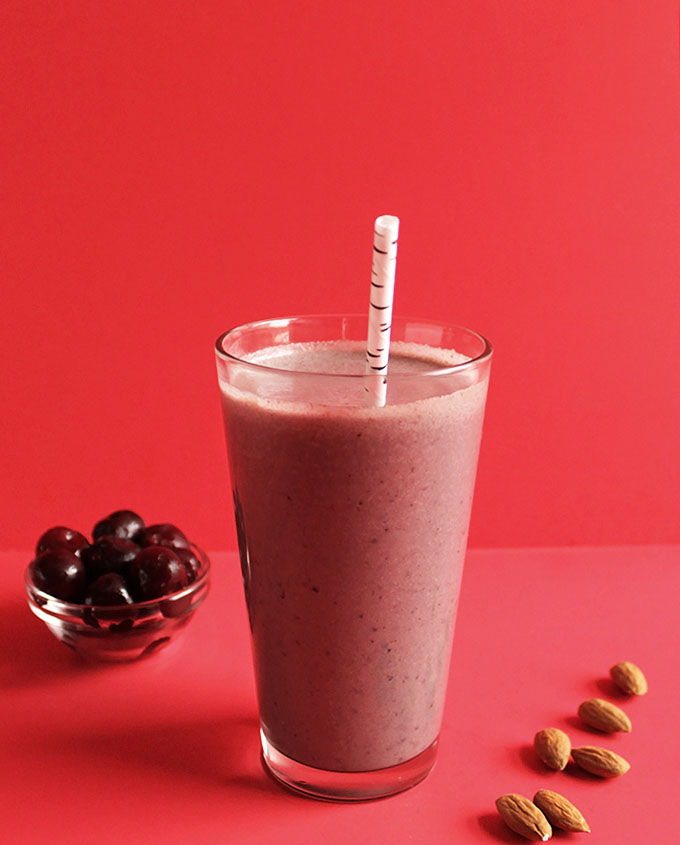 Cherry Almond Smoothie. So simple. delicious. easy and healthy!