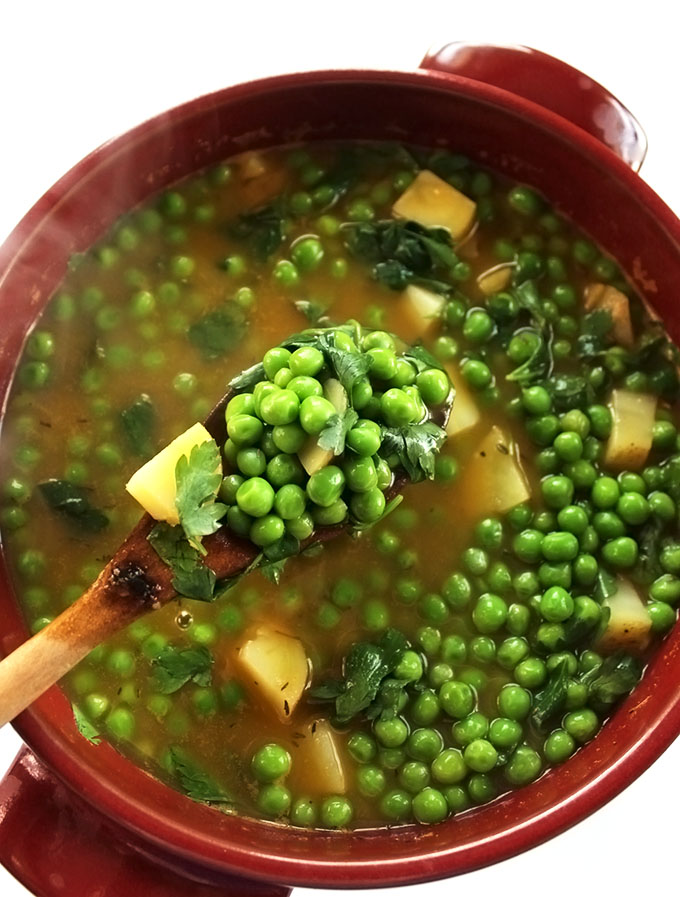 Pea Soup - An EASY recipe that only takes 20 minutes to make! It's filled with sweet peas. We love to make it for chilly spring days! Vegan/Gluten Free! | robustrecipes.com