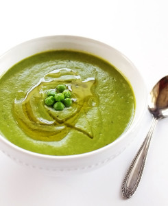 Pea Soup - A simple recipe, only 7 ingredients, and 20 minutes. Refreshing, light, and perfect for spring! Vegan/Gluten Free. | robustrecipes,com