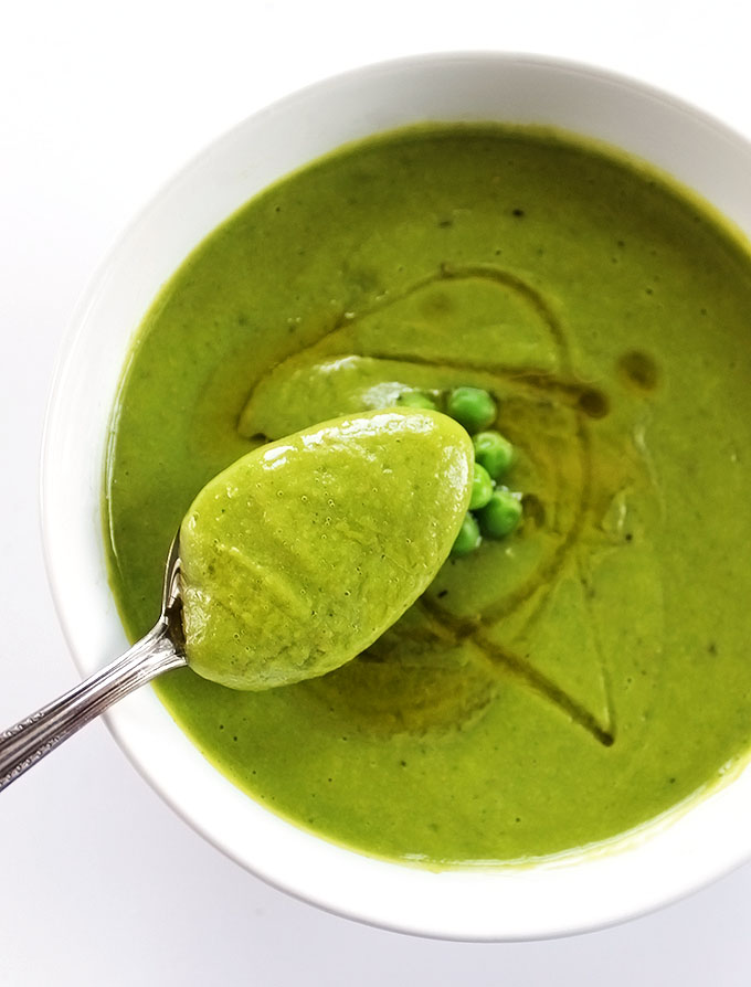 Pea Soup - A simple soup recipe that only requires 7 ingredients and 20 minutes! Refresthing, and pererfect for spring! Vegan/Gluten Free! | robustrecipes.com