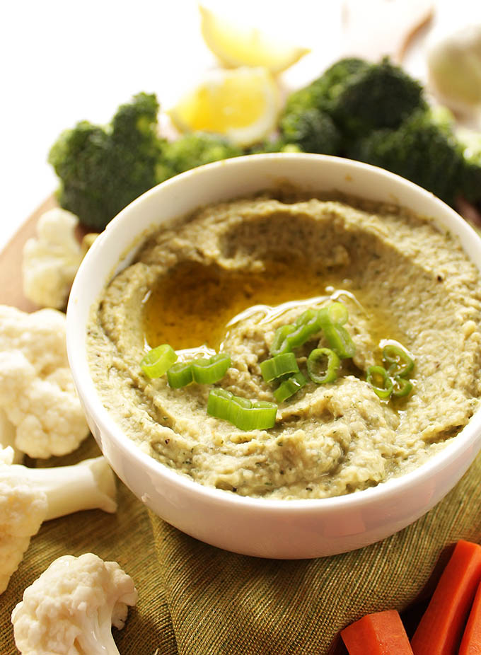 Ranch Hummus - This recipe is so EASY to make, it's the perfect addition to any veggie platter! Classic hummus meets the bold flavors of ranch! Vegetarian/Gluten Free.