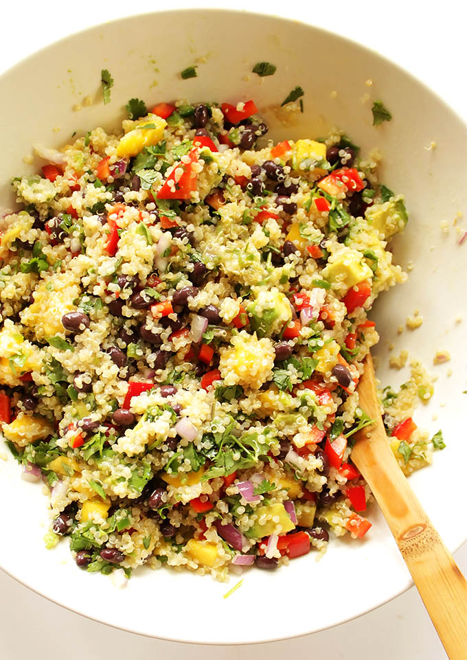 Mango Black Bean Quinoa Salad - A refreshing salad perfect for summer. Great as an entree or side salad. EASY recipe to make! Vegan/gluten free.