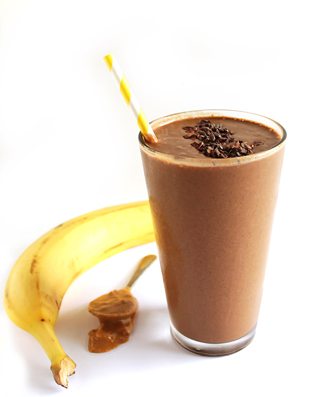 Chocolate Peanut Butter Banana Smoothie - A smoothie that tastes like a milk shake. It's rich, sweet, and easy to make, only 6 ingredients. We love this recipe post workout! Vegan/gluten free.