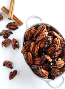 5 Minute Spiced Pecans - Plus only 7 ingredients! These pecans make the perfect snack/appetizer, are great on salads, or oatmeal. This recipe is super EASY to make! Gluten free/vegan/refined sugar free | robustrecipes.com