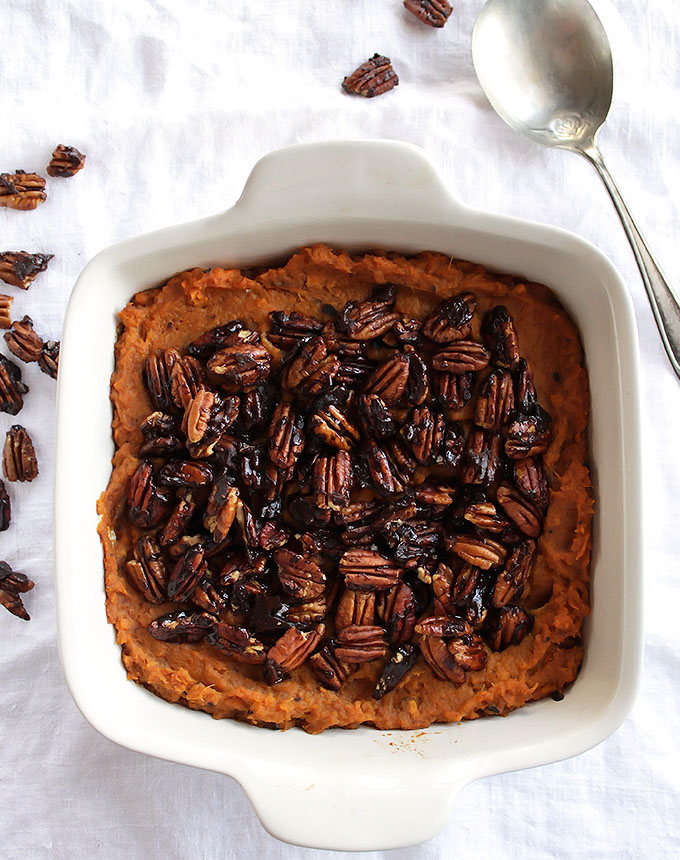 Sweet Potato Casserole with Spiced Pecans -A healthy twist on the traditional marshmallow sweet potato casserole! EASY to make! This recipe is the perfect side to any holiday menu! Vegan/gluten free/refined sugar free | robustrecipes.com