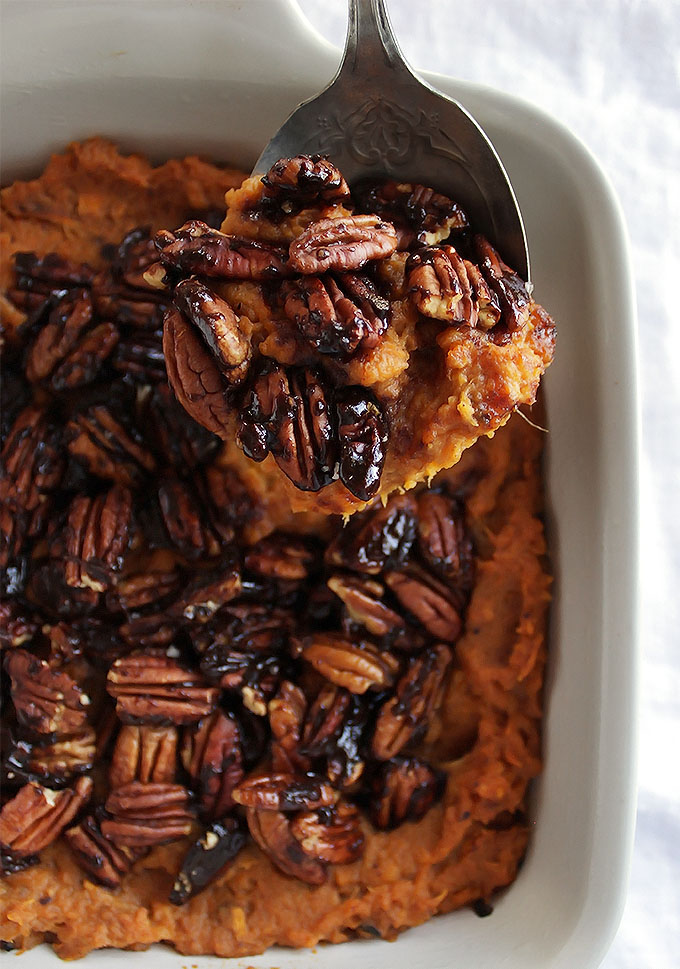 Sweet Potato Casserole with Spiced Pecans - Made with wholesome ingredients. A healthier twist on the traditional casserole. EASY to make. Perfect recipe for your holiday menu. Vegan/gluten free/dairy free/ refined sugar free | robustrecipes.com