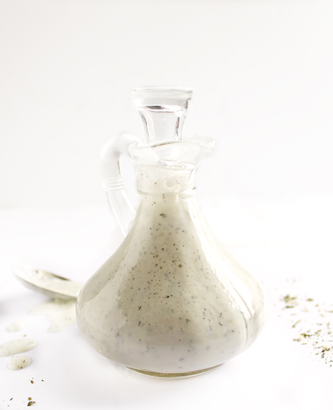 Skinny Jalapeno Ranch Dressing - Creamy, tangy, and a little spicy. Made with wholesome ingredients. This recipe is EASY to make! Goes well with any salad! Gluten Free | robustrecipes.com