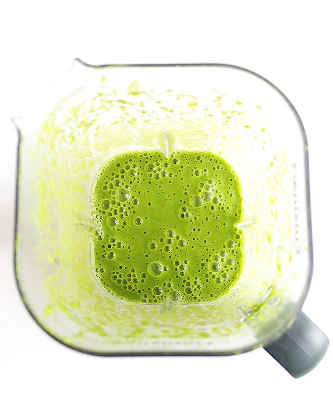 Super Green Pineapple Lime cilantro Smoothie - Vegan/Gluten Free | robustrecipes.com