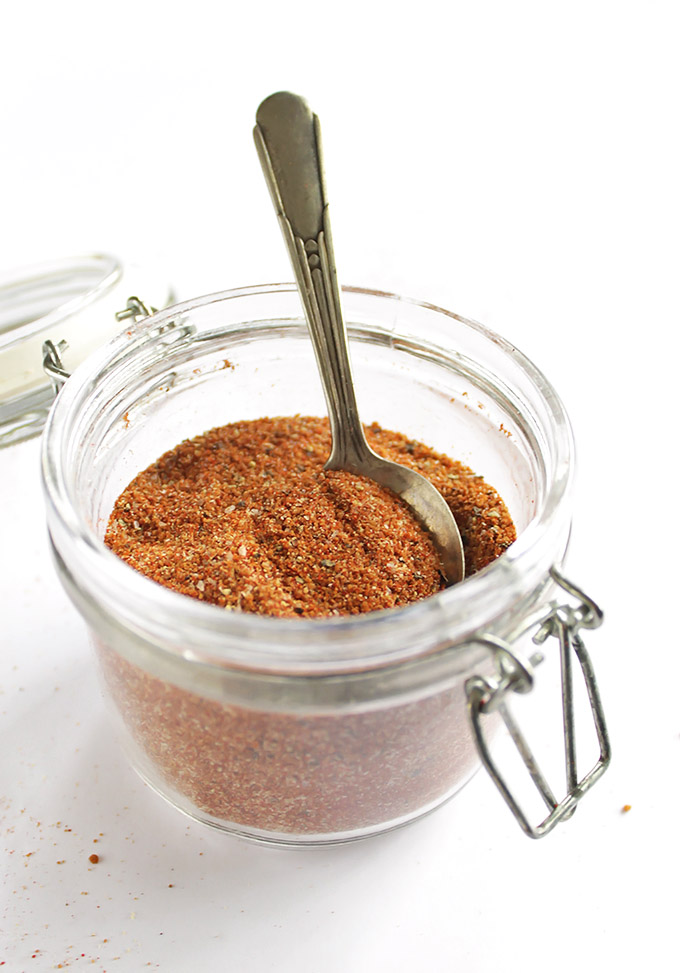 6 Ingredient smoky spice rub can be used on pretty much any kind of meat: chicken, fish, burgers, steak, pork, or ribs. It can be used as a dry rub or mix it with a little oil to create a paste. It's a quick and EASY way to add excitement to any meat, It's smoky, a little spicy, and sweet, perfect for grilling, roasting, or pan searing! Gluten free/refined sugar free | robustrecipes.com