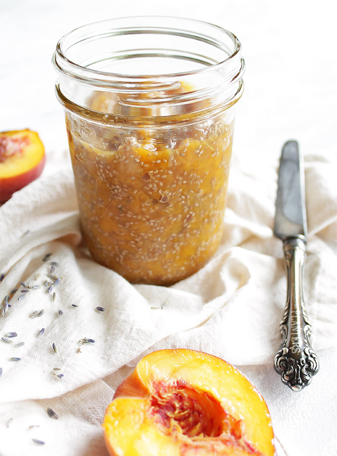 5 ingredient peach lavender chia jam - Bursting with fresh peaches and a hint of lavender this jam is great spread onto anything. This recipe only takes 30 minutes to make and uses chia seeds as a thickener instead of pectin or a ton of sugar. Perfect for brunch parties, or would make a great gift. Vegan/gluten free/refined sugar free | robustrecipes.com