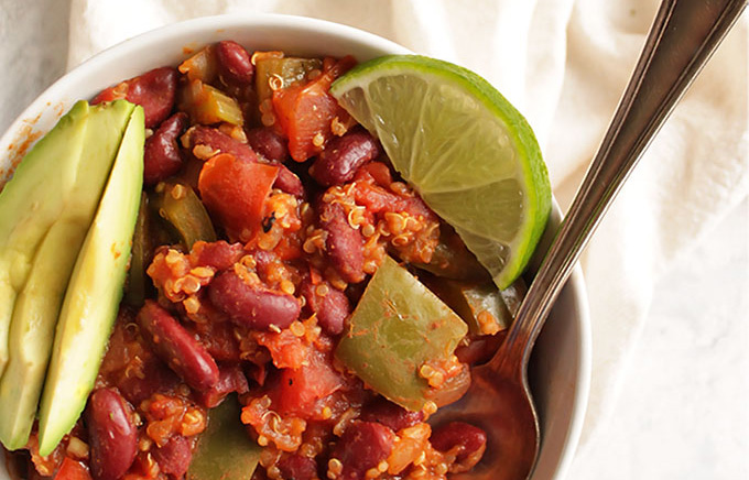 vegan chili skillet with quinoa