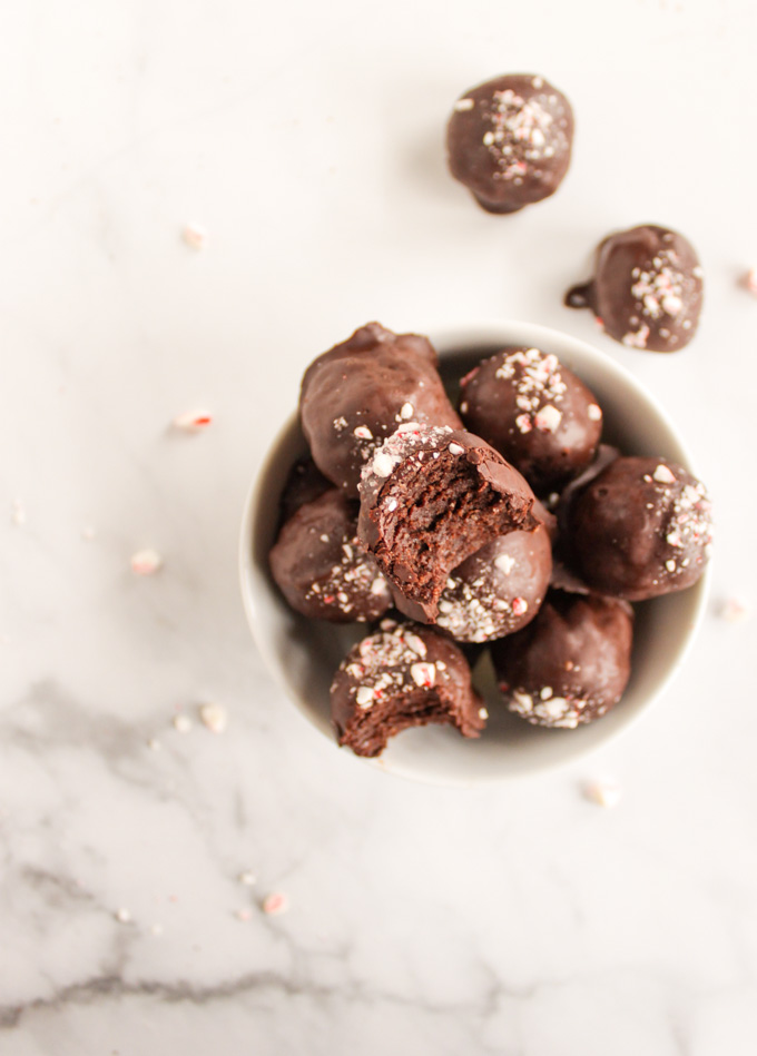 Healthy Dark Chocolate Peppermint Truffles -  the perfect dessert for the holidays.  They're packed with healthier ingredients but still taste indulgent. So good! #vegan #glutenfree #dairyfree #easyrecipe #chocolate