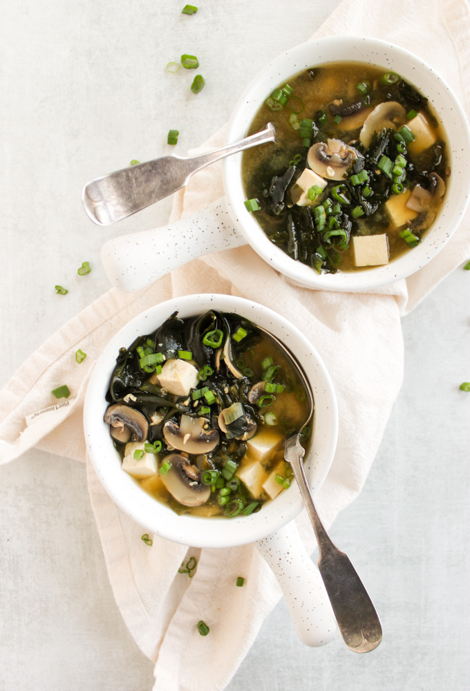 Nourishing Miso Soup with Mushrooms - Simple 20 minute miso soup recipe. It's packed with good-for-you ingredients and is easily customizable with a vegan option. The perfect weeknight meal. #vegetarian #glutenfree #dairyfree #easyrecipes #tofu | robustrecipes.com
