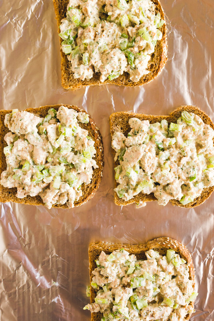 10 ingredient Tuna Melt -  quick and easy meal that makes use of fridge and pantry staples. Easy to adapt ingredients as needed. Tasty and comforting. #pantrystaples #tunamelt #easyrecipe #healthycomfortfood #comfortfood #glutenfreerecipe #cannedtuna #weeknightdinner | robustrecipes.com