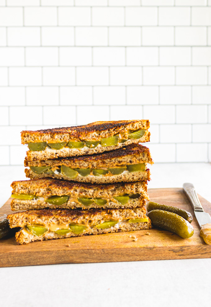 https://robustrecipes.com/wp-content/uploads/2020/05/grilled-peanut-butter-sweet-pickle-sandwich-3.jpg